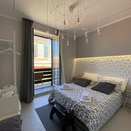 Spiderrooms نابولي