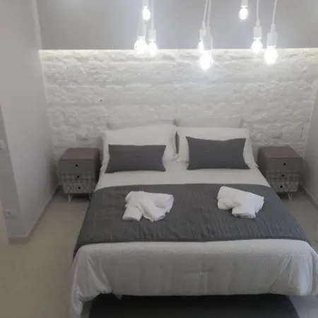 Spiderrooms بيت ضيافة نابولي
