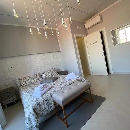Spiderrooms 4*