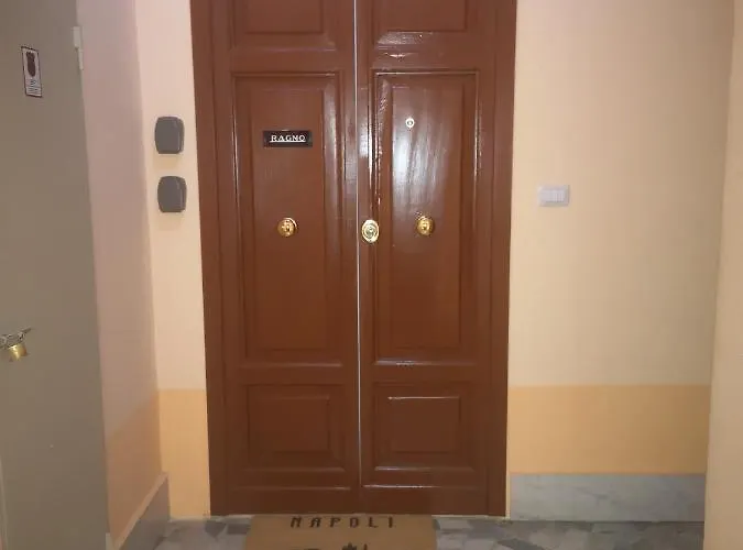 Spiderrooms 4* Napoli